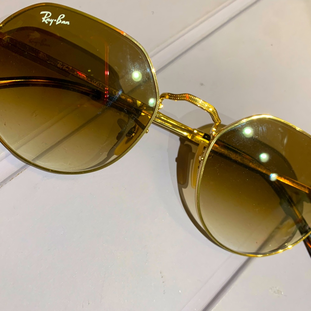 Ray Ban sunglasses 90s style
